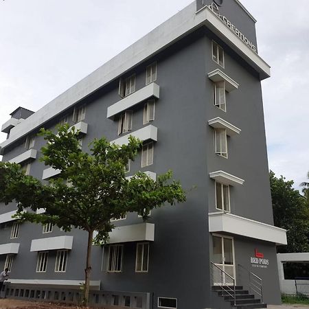 Bed Pods Hostel Thiruvananthapuram Exterior foto