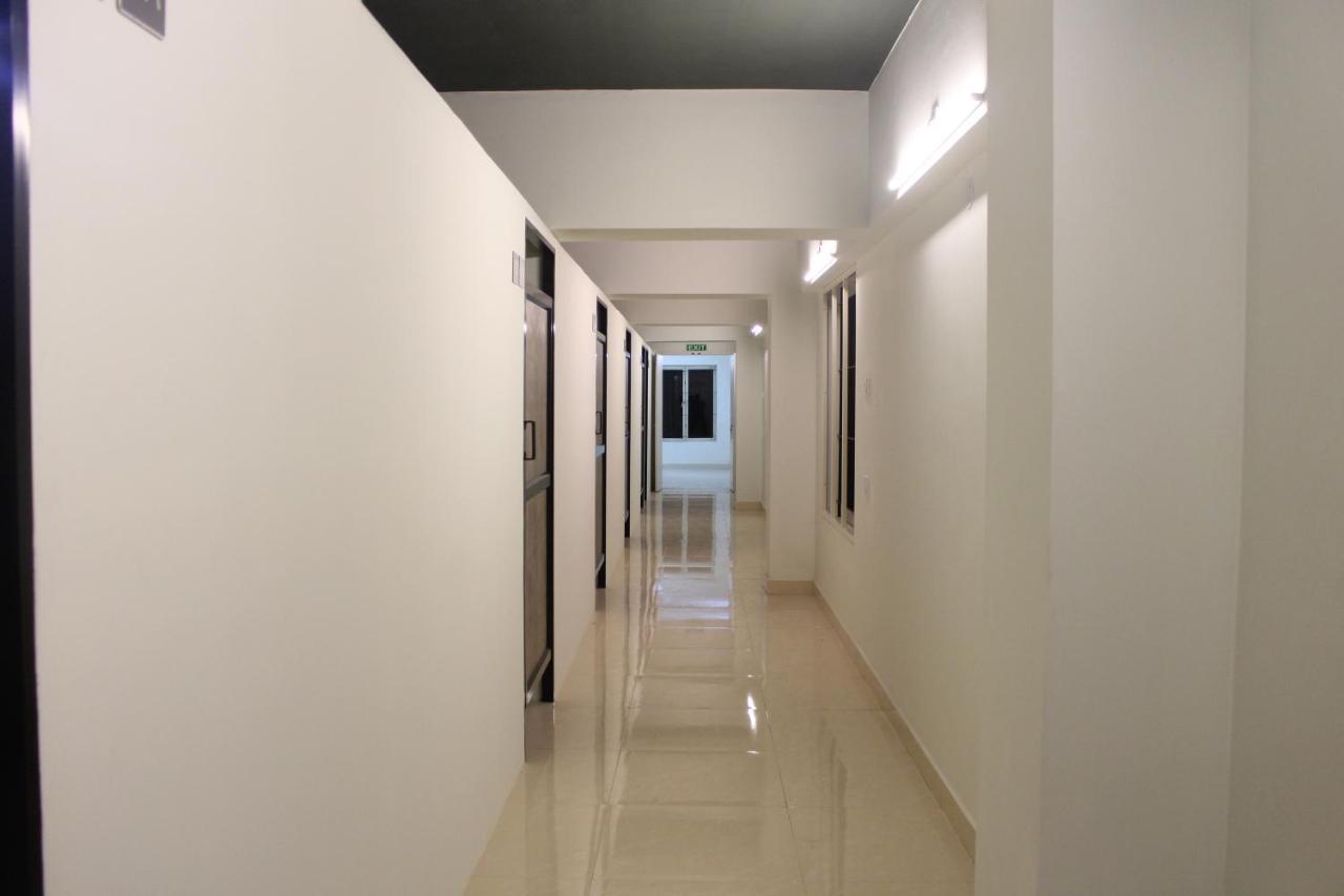Bed Pods Hostel Thiruvananthapuram Exterior foto