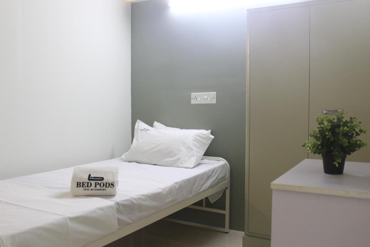 Bed Pods Hostel Thiruvananthapuram Exterior foto