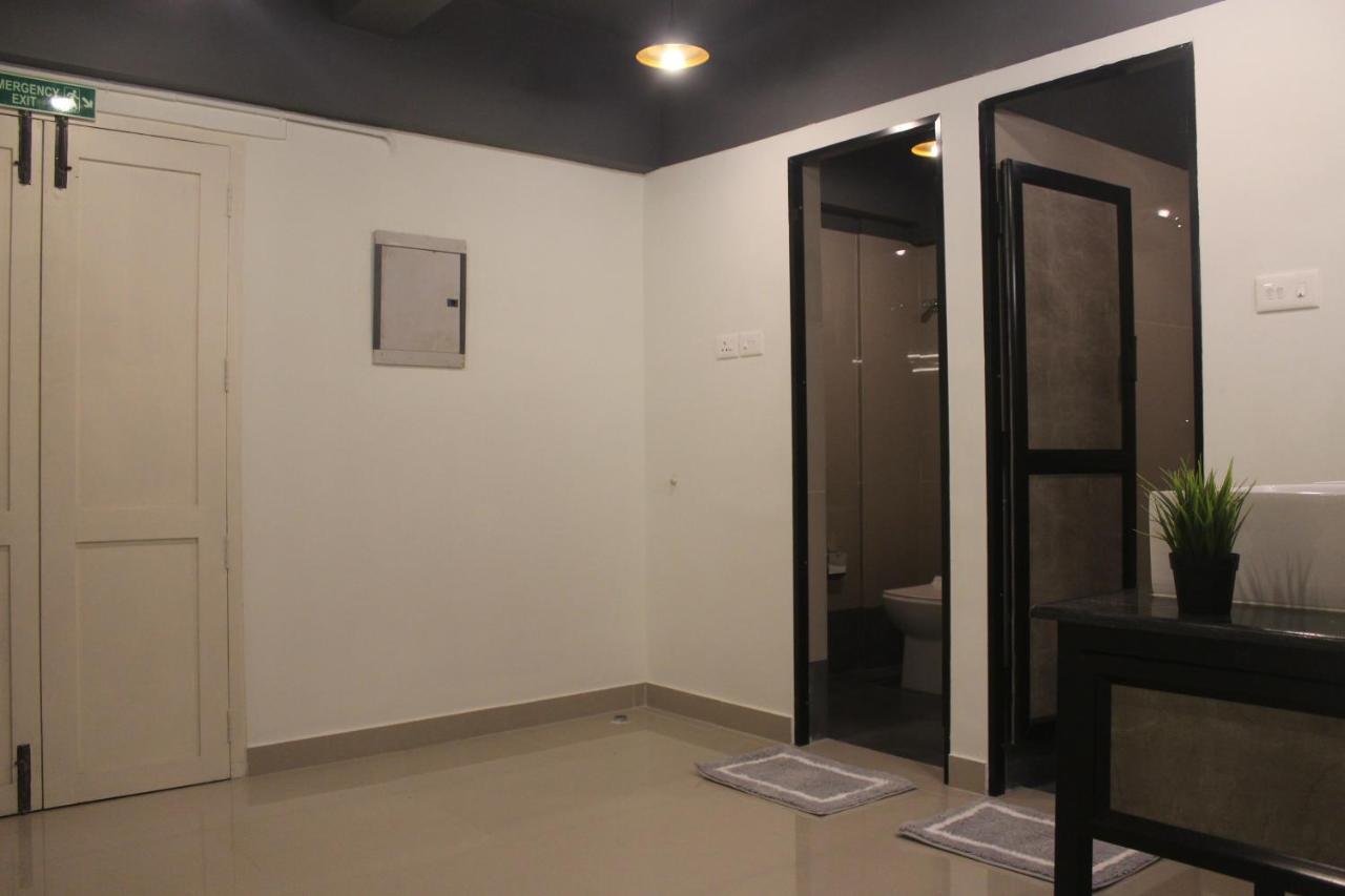 Bed Pods Hostel Thiruvananthapuram Exterior foto